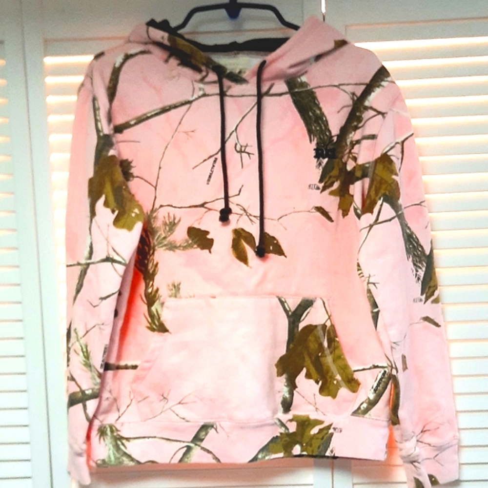 REALTREE GIRL PINK chamo style hoodie! Size L